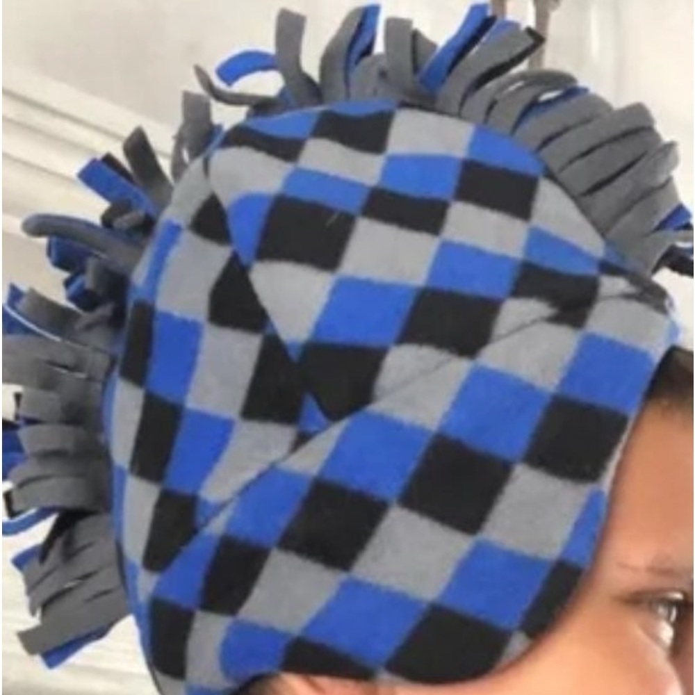 Children’s Place L XL Boys Blue Mohawk Hat
